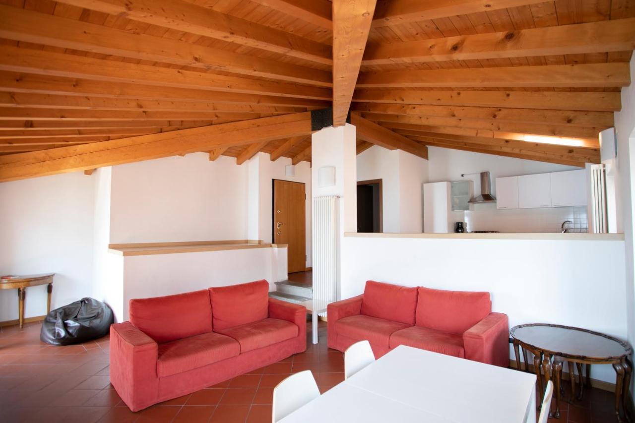 IseoLakeRental - Casa del Pescatore Riva di Solto Exterior foto